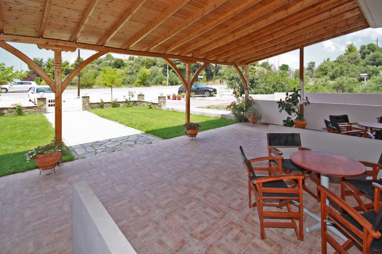 Christos House Villa Neos Marmaras Bagian luar foto